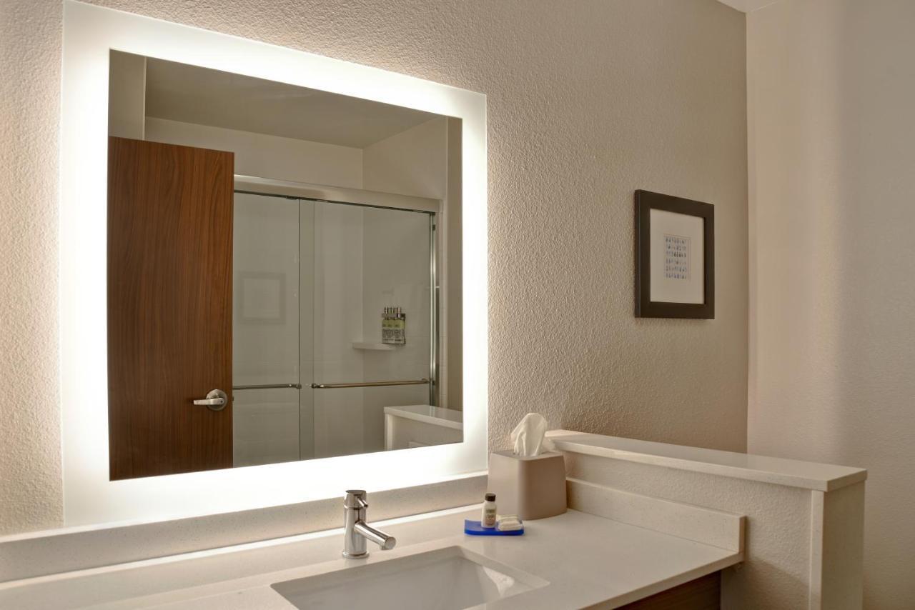Holiday Inn Express & Suites - Ottawa By Ihg Kültér fotó