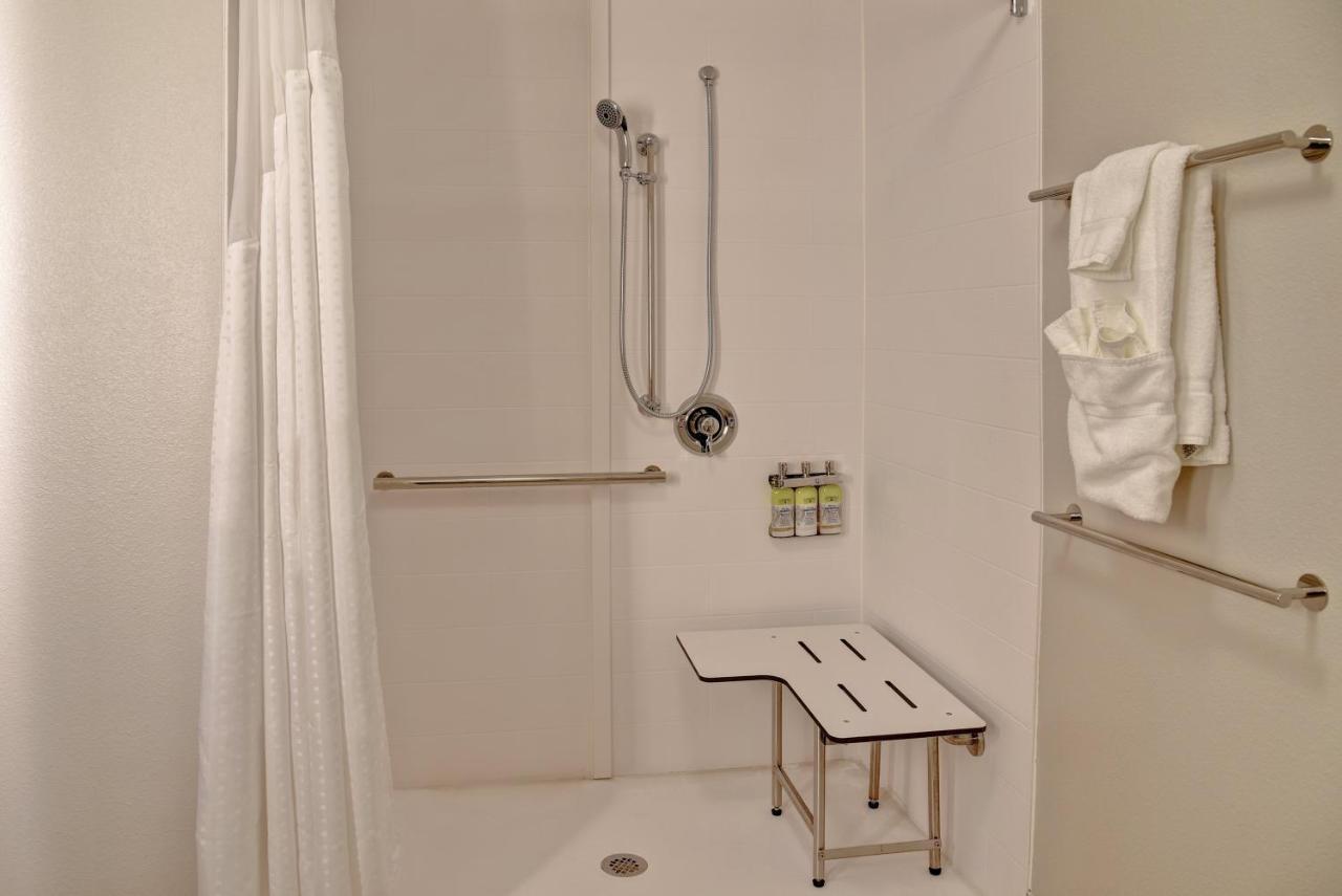 Holiday Inn Express & Suites - Ottawa By Ihg Kültér fotó